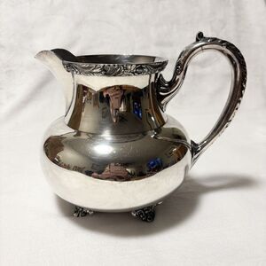 Antique WILCOX Silver Plate Water Pitcher Beverly Manor 7052 IS Ornate Floral